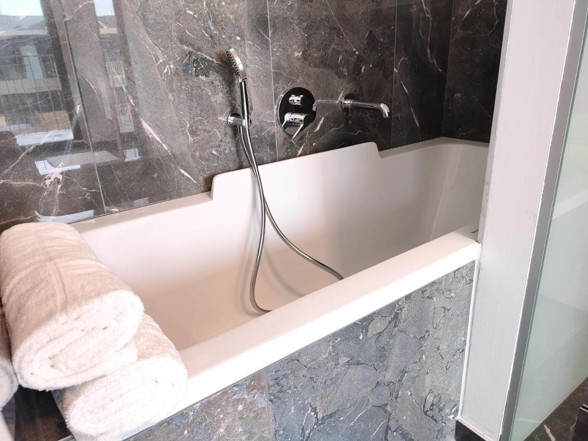 Panorama Apartment Vienna - Free Parking, Sauna & Fitness Exterior foto